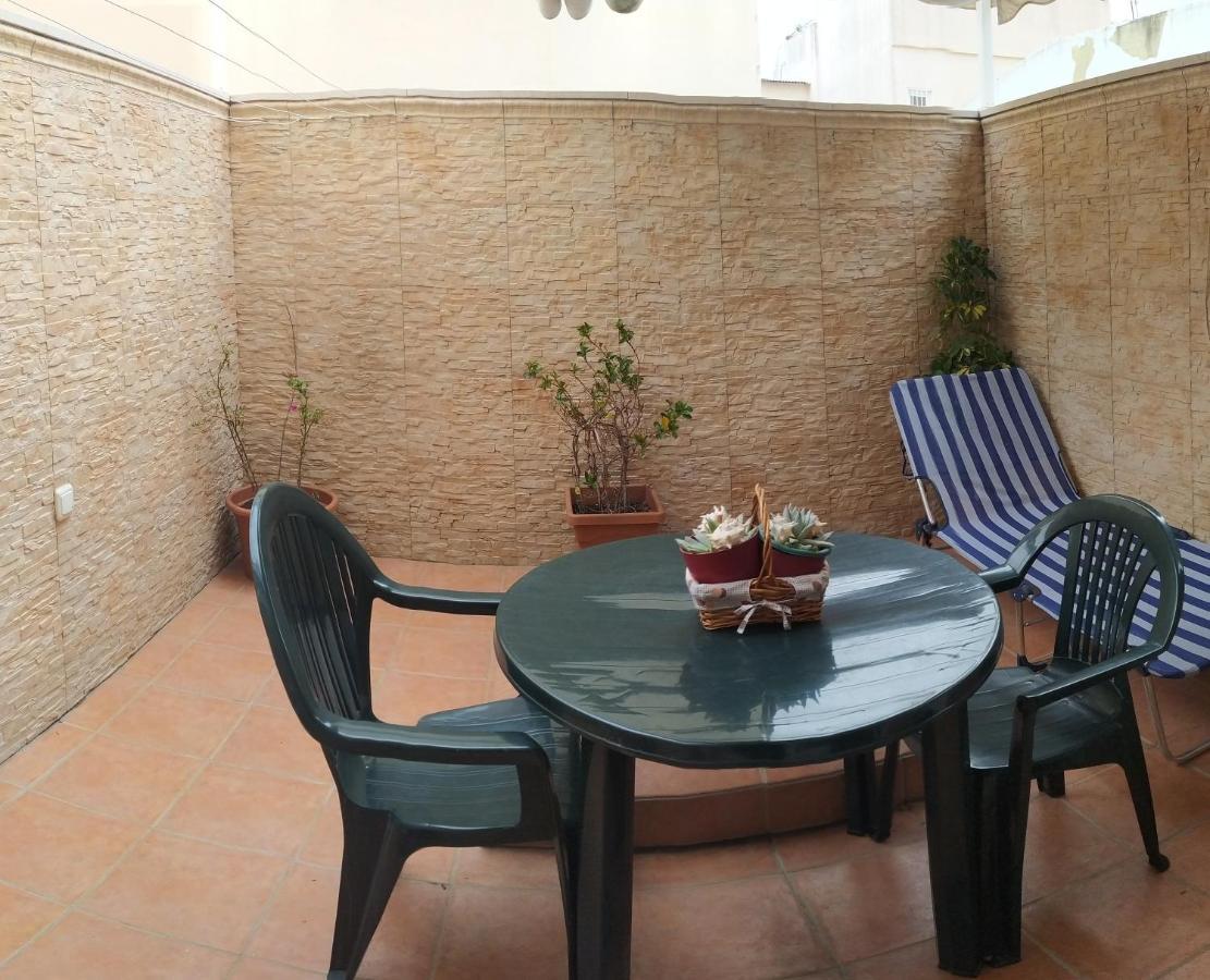 Apartamento Rozamar Apartment Torre Del Mar Bagian luar foto