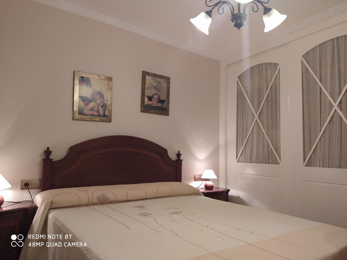 Apartamento Rozamar Apartment Torre Del Mar Bagian luar foto